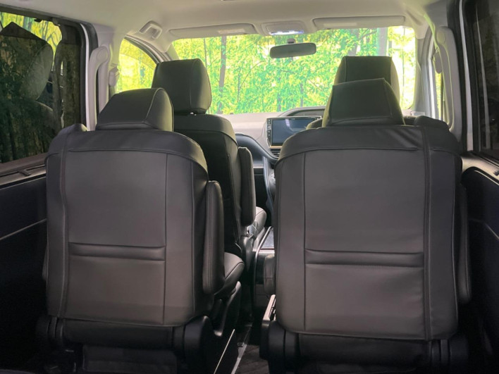 2015 Toyota Voxy DBA-ZRR80W (UW-69f067b801ae8)[15]