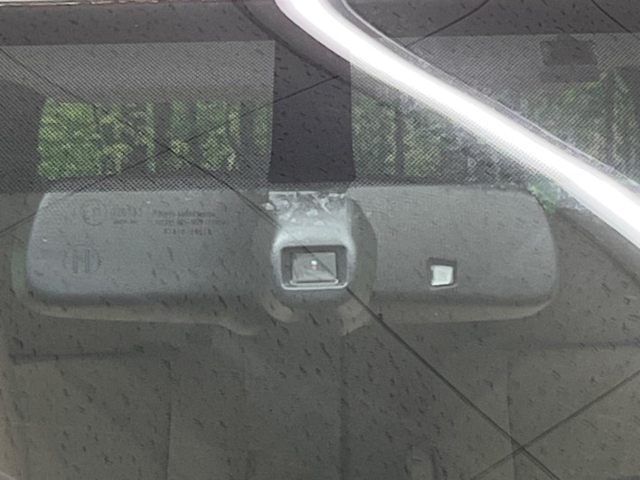 2015 Toyota Noah DBA-ZRR80G (UW-69f067b8449b8)[2]