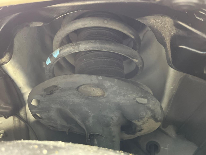 2015 Toyota Noah DBA-ZRR80G (UW-69f067b8449b8)[4]