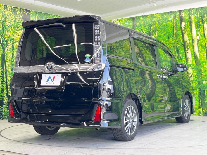 2016 Toyota Voxy DBA-ZRR80W (UW-69f067b8e7593)[8]