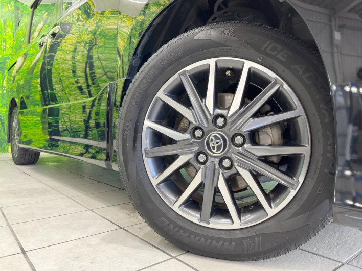 2016 Toyota Voxy DBA-ZRR80W (UW-69f067b8e7593)[16]