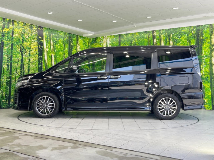 2016 Toyota Voxy DBA-ZRR80W (UW-69f067b8e7593)[5]