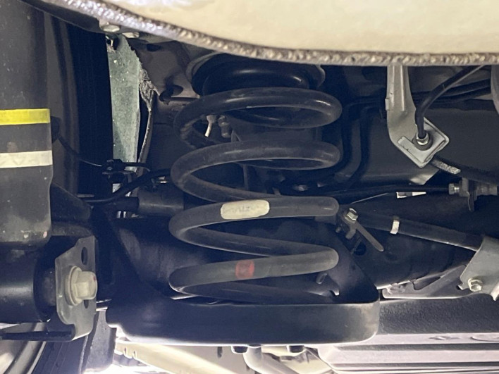 2017 Toyota Voxy DBA-ZRR80W (UW-69f067b9ea15d)[11]