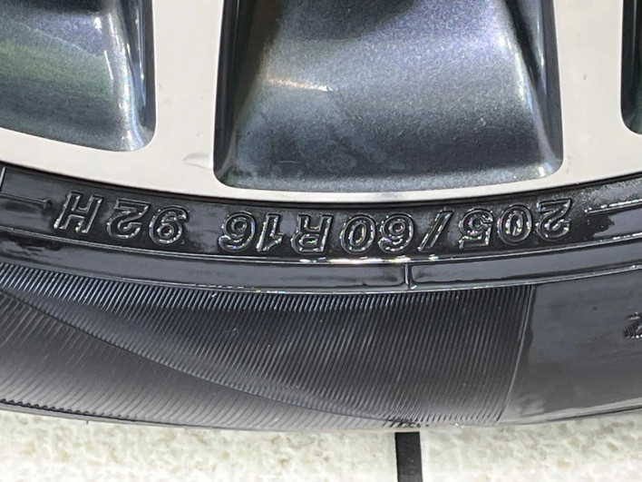 2017 Toyota Voxy DBA-ZRR80W (UW-69f067b9ea15d)[9]