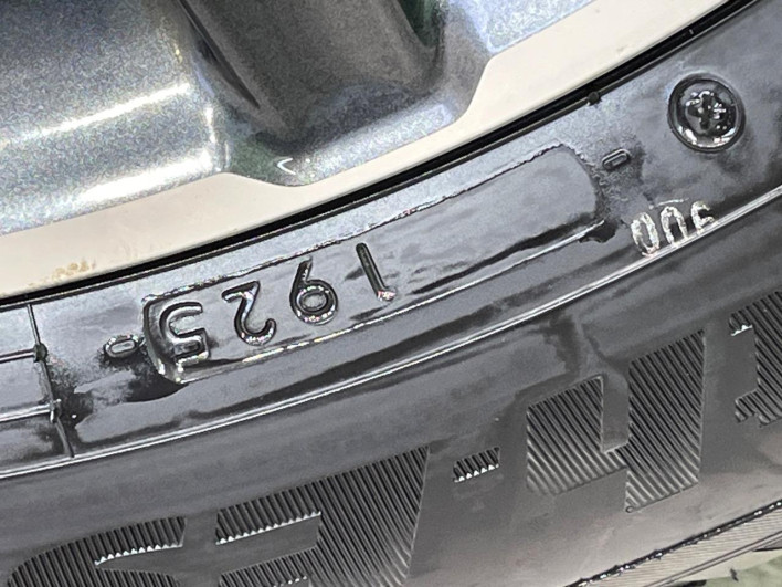 2017 Toyota Voxy DBA-ZRR80W (UW-69f067b9ea15d)[10]