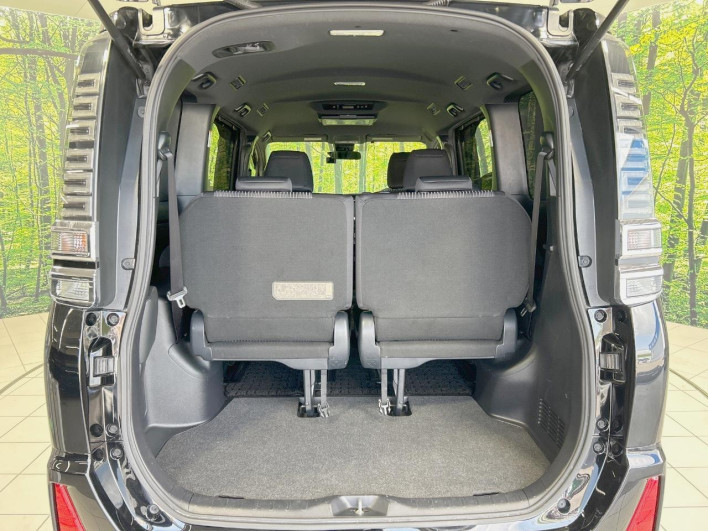 2017 Toyota Voxy DBA-ZRR80W (UW-69f067ba4cafa)[17]