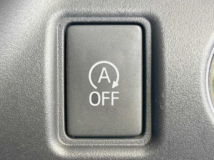 2017 Toyota Voxy DBA-ZRR80W (UW-69f067ba4cafa)[29]