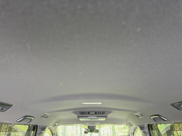 2017 Toyota Voxy DBA-ZRR80W (UW-69f067ba4cafa)[13]
