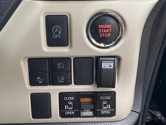 2018 Toyota Noah DBA-ZRR80W (UW-69f067bb44be1)[17]