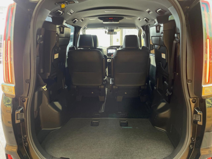 2018 Toyota Noah DBA-ZRR80W (UW-69f067bb44be1)[26]