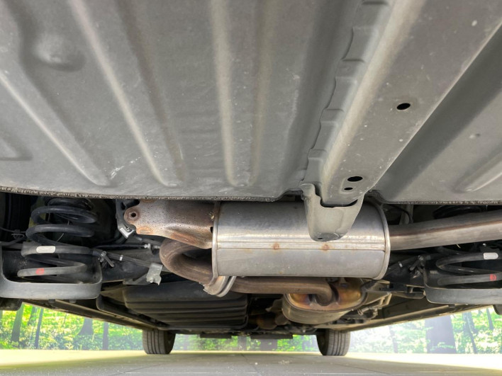 2018 Toyota Voxy DBA-ZRR80W (UW-69f067bc0e8b5)[22]