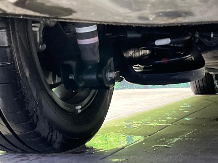 2019 Toyota Voxy DBA-ZRR80W (UW-69f067bc465f7)[8]