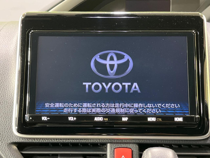 2019 Toyota Voxy DBA-ZRR80W (UW-69f067bc465f7)[25]
