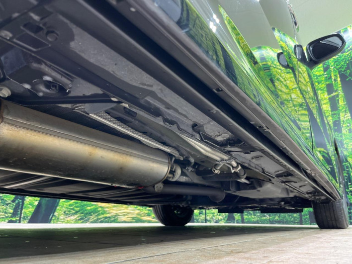 2019 Toyota Voxy DBA-ZRR80W (UW-69f067bc465f7)[10]