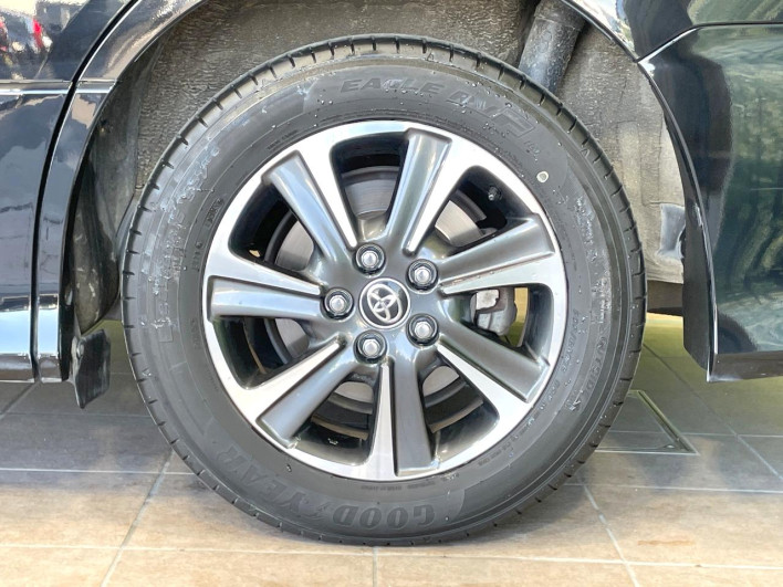 2019 Toyota Voxy DBA-ZRR80W (UW-69f067bc47757)[4]