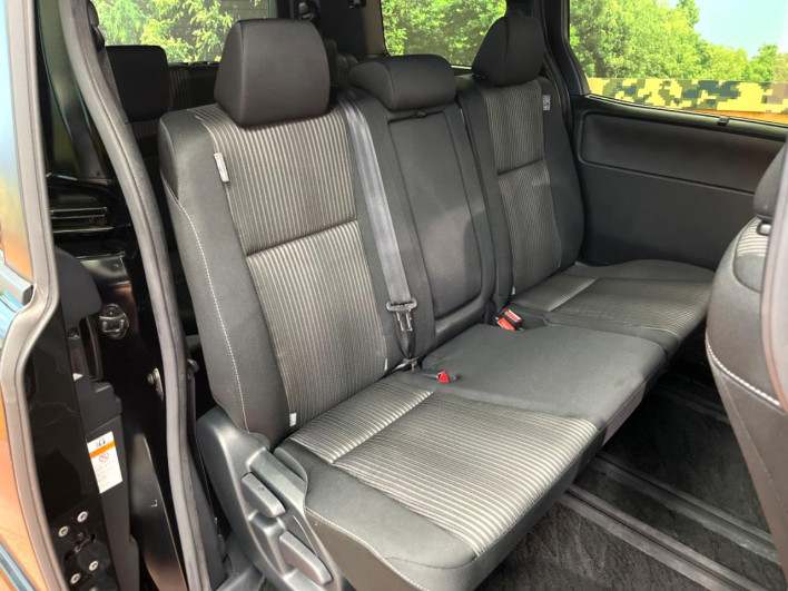 2019 Toyota Voxy DBA-ZRR80W (UW-69f067bcead5a)[8]