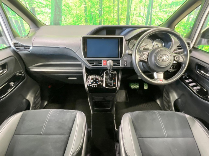 2019 Toyota Voxy DBA-ZRR80W (UW-69f067be46a35)[20]