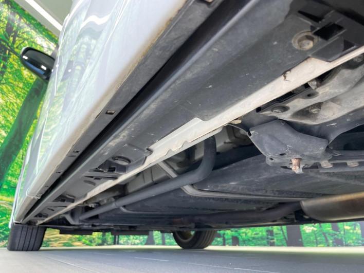 2019 Toyota Voxy DBA-ZRR80W (UW-69f067be46a35)[12]