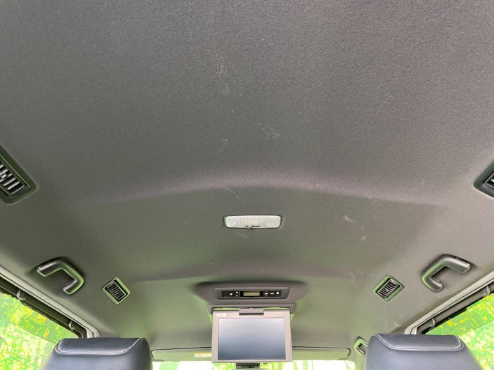 2019 Toyota Voxy DBA-ZRR80W (UW-69f067be46a35)[17]