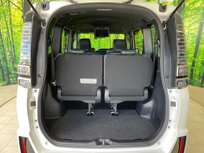 2019 Toyota Voxy DBA-ZRR80W (UW-69f067be46a35)[16]