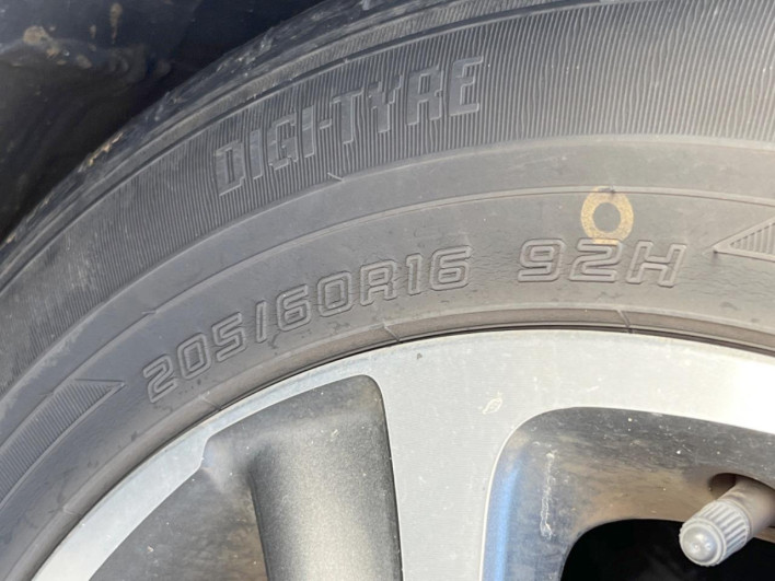 2019 Toyota Voxy DBA-ZRR80W (UW-69f067be59fa7)[7]