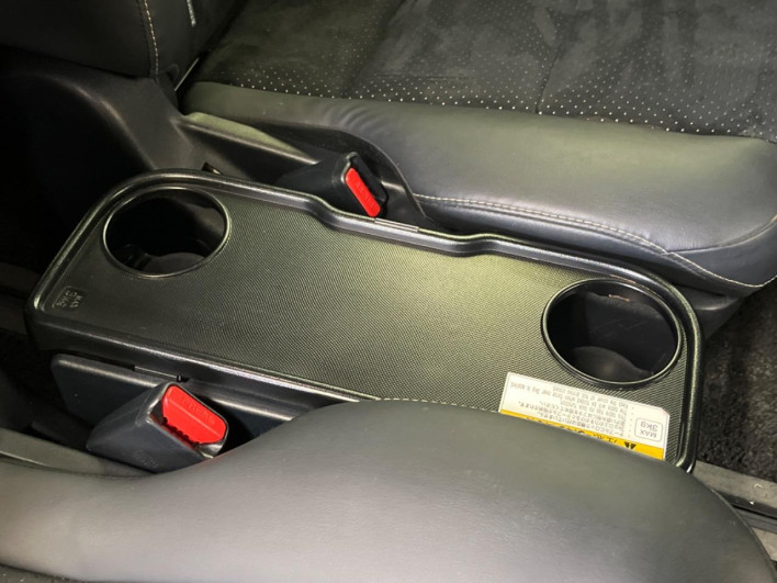 2020 Toyota Voxy 3BA-ZRR80W (UW-69f067bf14593)[20]