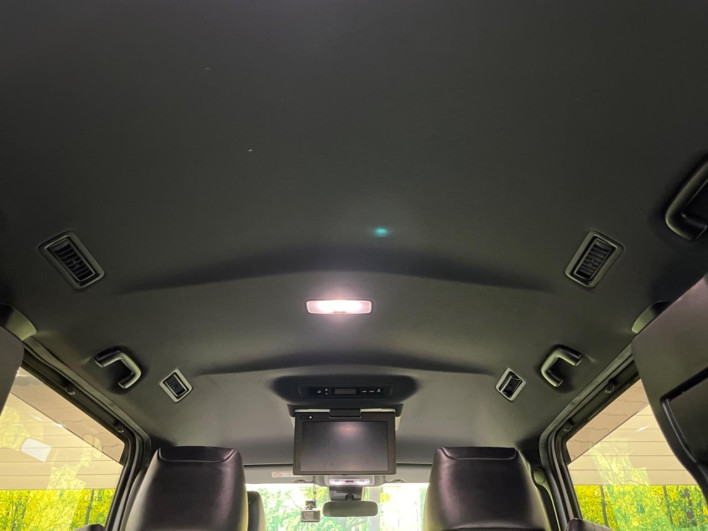 2020 Toyota Voxy 3BA-ZRR80W (UW-69f067bf14593)[17]