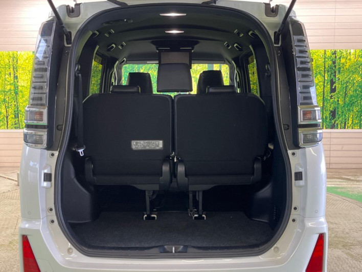 2020 Toyota Voxy 3BA-ZRR80W (UW-69f067bf14593)[14]