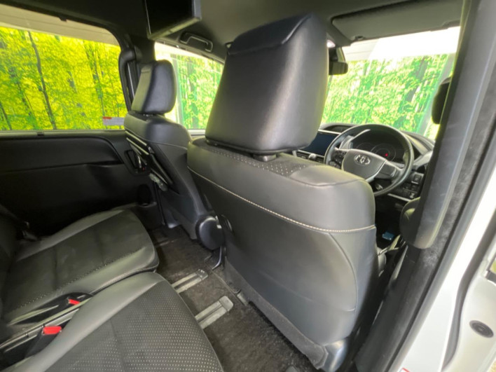 2020 Toyota Voxy 3BA-ZRR80W (UW-69f067bf14593)[18]