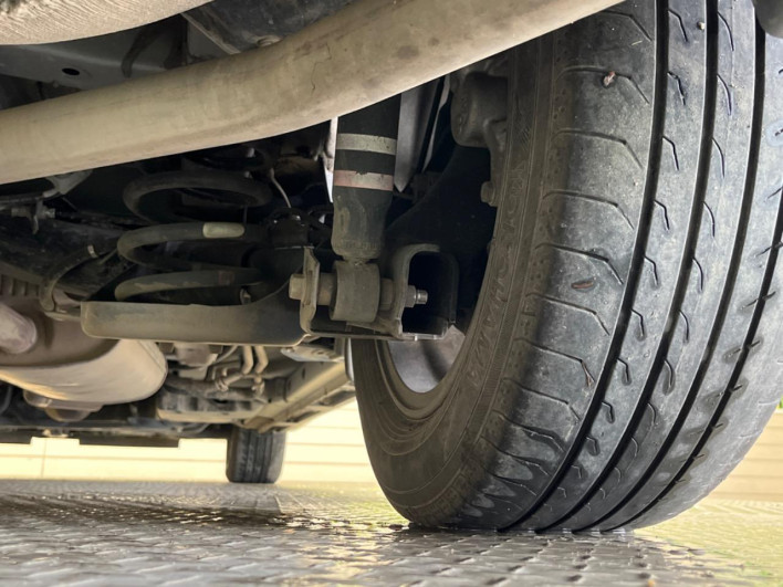 2020 Toyota Voxy 3BA-ZRR80W (UW-69f067bf14593)[13]