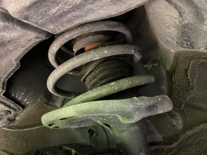 2014 Toyota Harrier DBA-ZSU60W (UW-69f067c0d033f)[29]