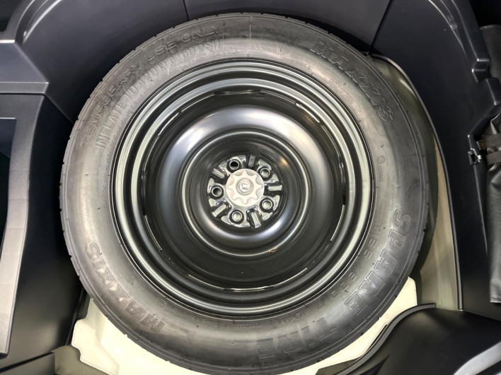 2018 Toyota Harrier DBA-ZSU60W (UW-69f067c1357b4)[21]