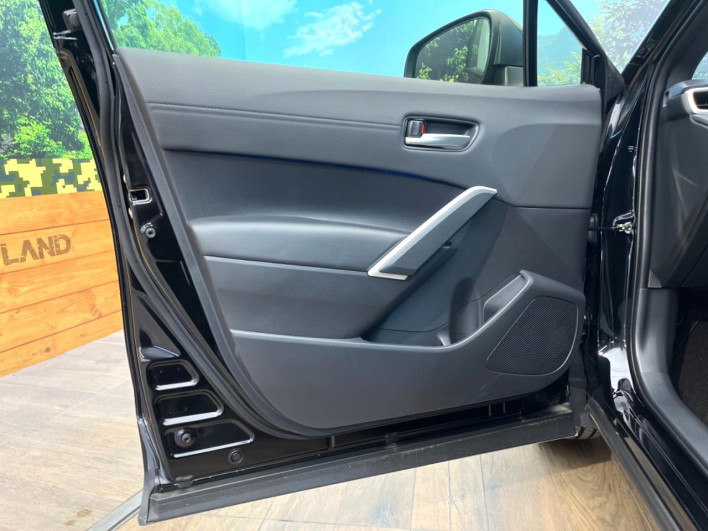 2024 Toyota Corolla Cross 6AA-ZVG13 (UW-69f067c31c24a)[13]