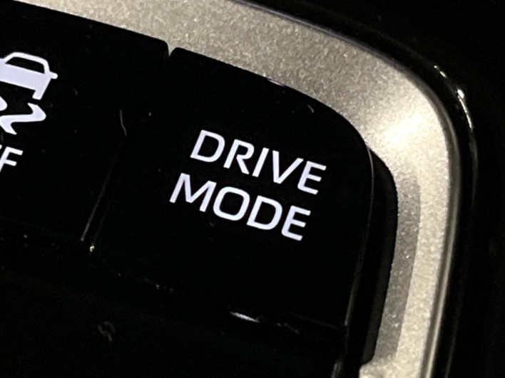 2024 Toyota Corolla Cross 6AA-ZVG13 (UW-69f067c344677)[14]