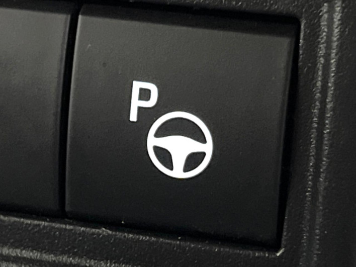 2024 Toyota Corolla Cross 6AA-ZVG13 (UW-69f067c344677)[13]