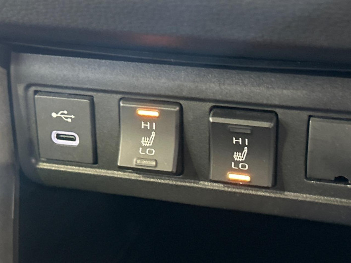 2025 Toyota Corolla Cross 6AA-ZVG13 (UW-69f067c49374c)[17]