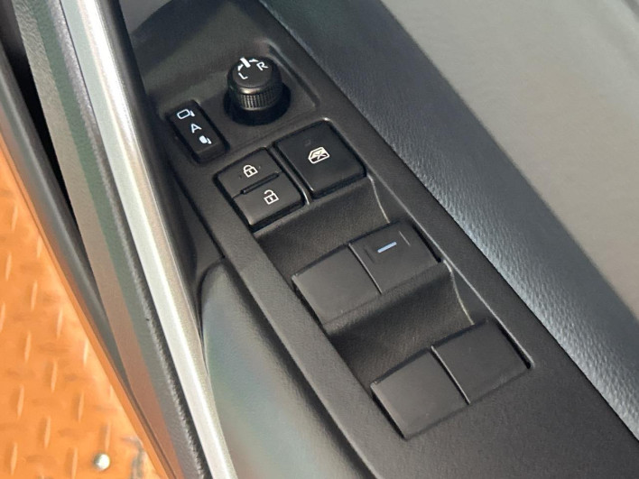 2025 Toyota Corolla Cross 6AA-ZVG13 (UW-69f067c49374c)[4]