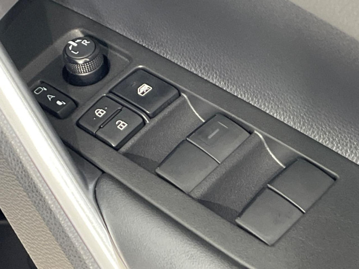 2024 Toyota Corolla Cross 6AA-ZVG16 (UW-69f067c59cee3)[15]