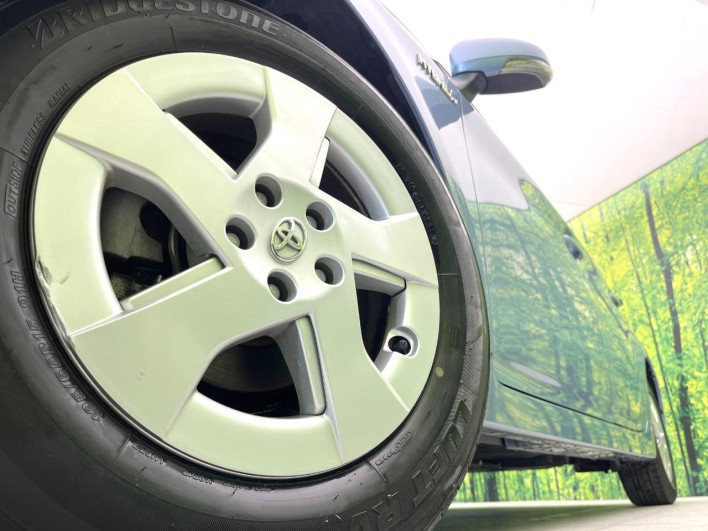 2011 Toyota Prius DAA-ZVW30 (UW-69f067c652035)[9]