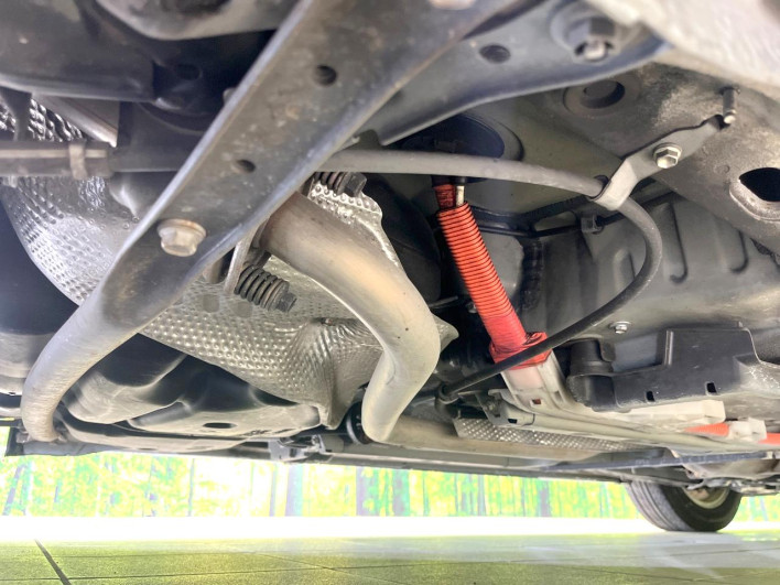 2011 Toyota Prius DAA-ZVW30 (UW-69f067c652035)[27]