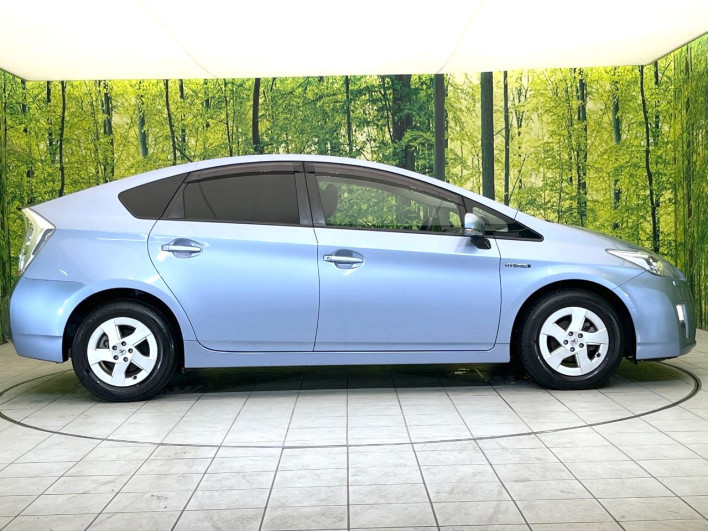 2011 Toyota Prius DAA-ZVW30 (UW-69f067c652035)[22]