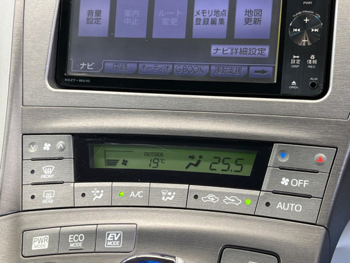 2012 Toyota Prius DAA-ZVW30 (UW-69f067c763693)[22]