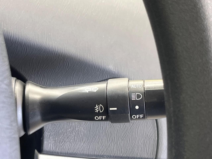 2012 Toyota Prius DAA-ZVW30 (UW-69f067c763693)[17]