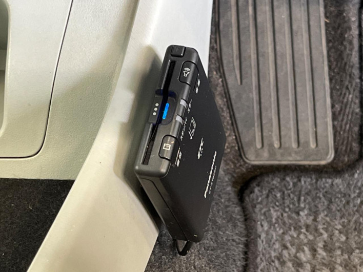 2012 Toyota Prius DAA-ZVW30 (UW-69f067c763693)[25]