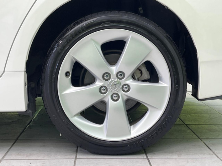 2014 Toyota Prius DAA-ZVW30 (UW-69f067c7680b5)[13]