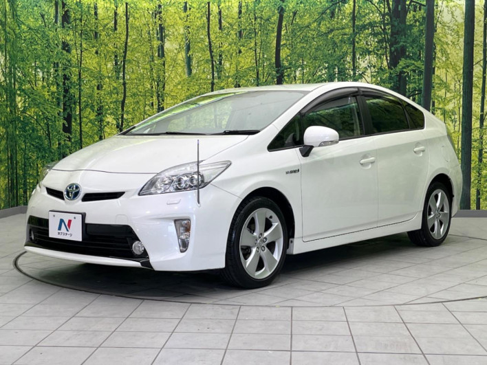 2014 Toyota Prius DAA-ZVW30 (UW-69f067c7680b5)[15]