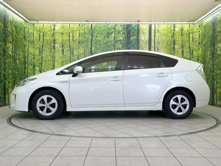2015 Toyota Prius DAA-ZVW30 (UW-69f067c7d030f)[7]