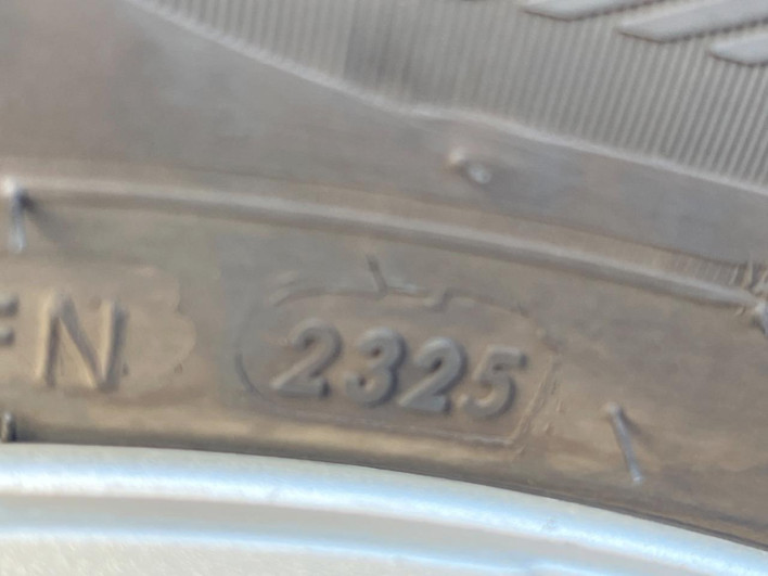 2011 Toyota Prius DAA-ZVW30 (UW-69f067c85521d)[10]