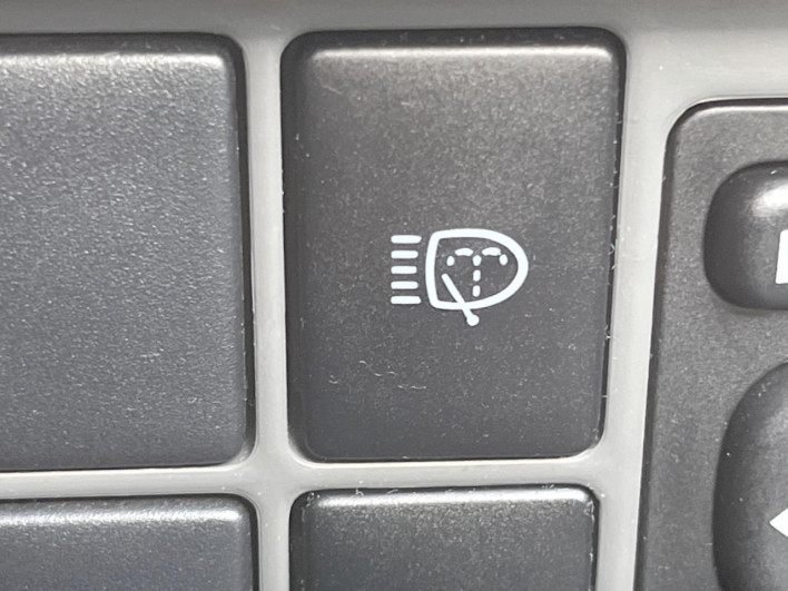 2011 Toyota Prius DAA-ZVW30 (UW-69f067c85521d)[27]