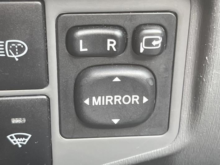 2011 Toyota Prius DAA-ZVW30 (UW-69f067c85521d)[26]